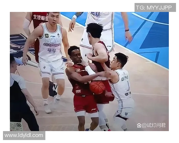 2020年CBA精彩对决北京队与青岛队比赛全程视频回顾 2020年CBA精彩对决北京队与青岛队比赛全程视频回顾