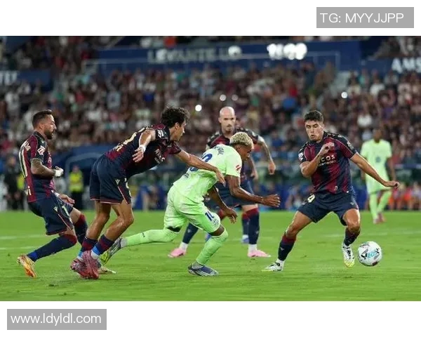 巴萨与莱万特激战正酣文字直播全程跟踪精彩瞬间回顾 巴萨与莱万特激战正酣文字直播全程跟踪精彩瞬间回顾