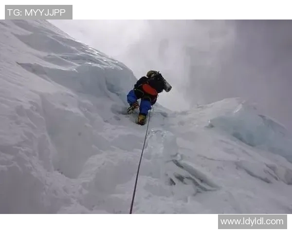 攀岩高手李伟分享成功秘诀与训练心得的专访揭秘