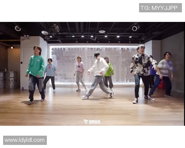 街舞战术解析:西安街舞队如何构建高效中路突破体系 街舞战术解析:西安街舞队如何构建高效中路突破体系