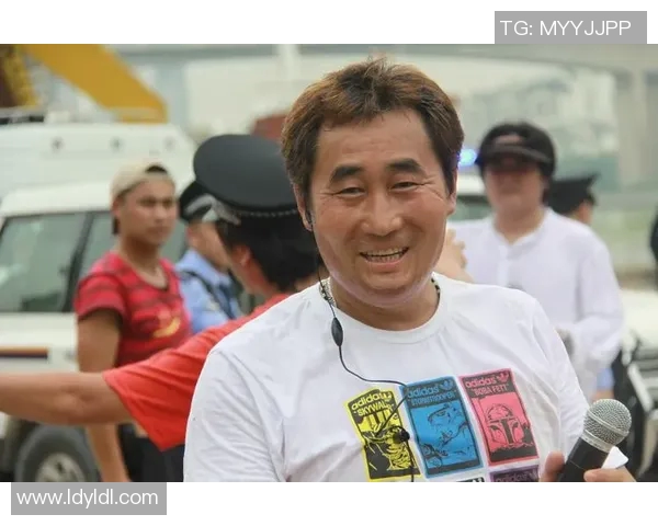 陈强畅谈足球生涯:从青涩少年到职业球员的心路历程 陈强畅谈足球生涯:从青涩少年到职业球员的心路历程
